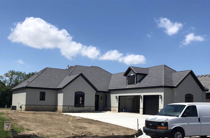 2101 N Veranda Cir, Wichita, KS 67206