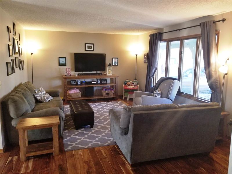 213 E Spruce St, Hesston, KS 67062