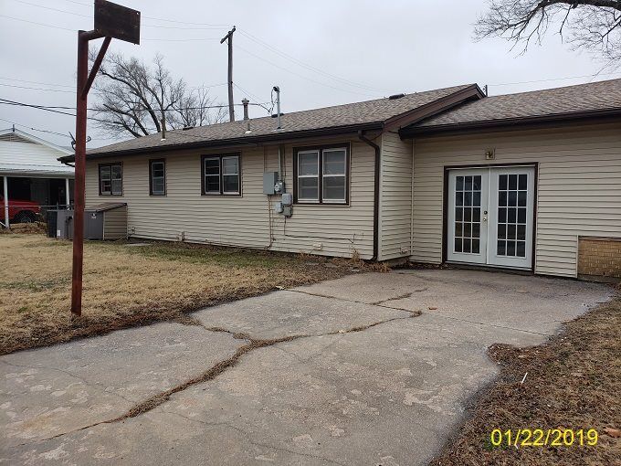 2132 E 61st, Park City, KS 67219