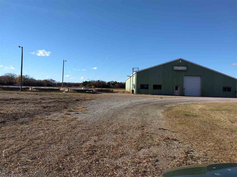 2533 S Hertzler, Halstead, KS 67056