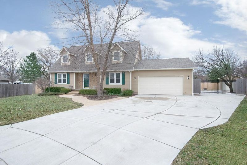 303 W Lexington Rd, Andover, KS 67002