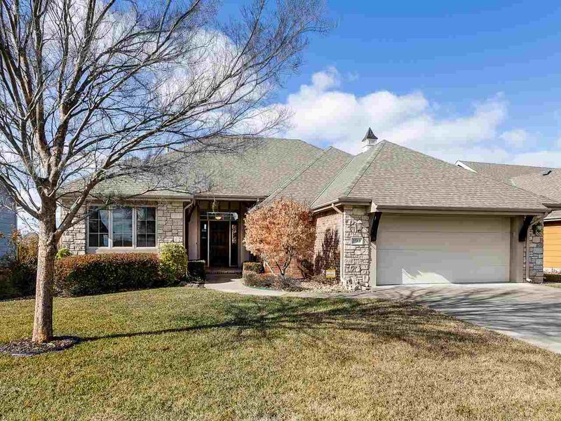 2313 N Sawgrass Cir, Derby, KS 67037
