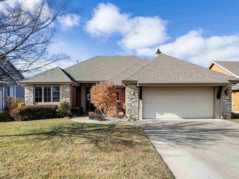 2313 N Sawgrass Cir, Derby, KS 67037