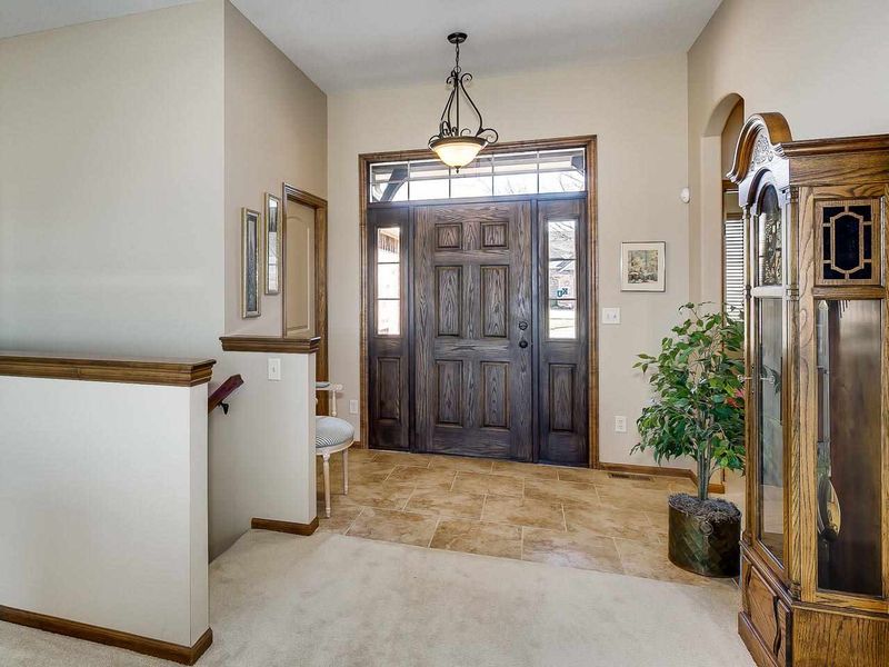2313 N Sawgrass Cir, Derby, KS 67037