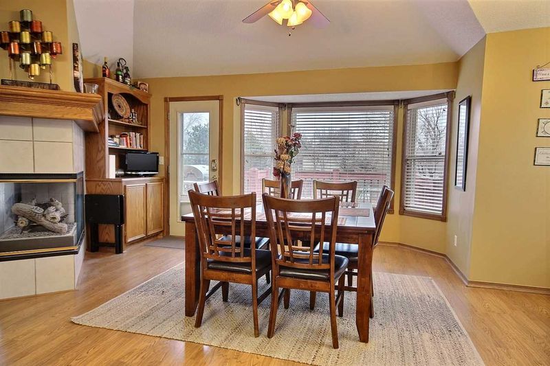 201 S Oaktree Ct, Andover, KS 67002-9067