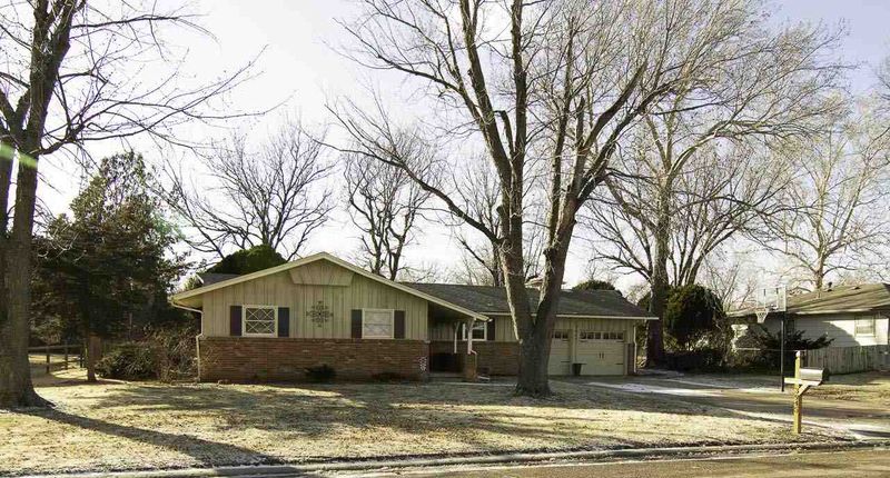 3945 N Charles, Wichita, KS 67204