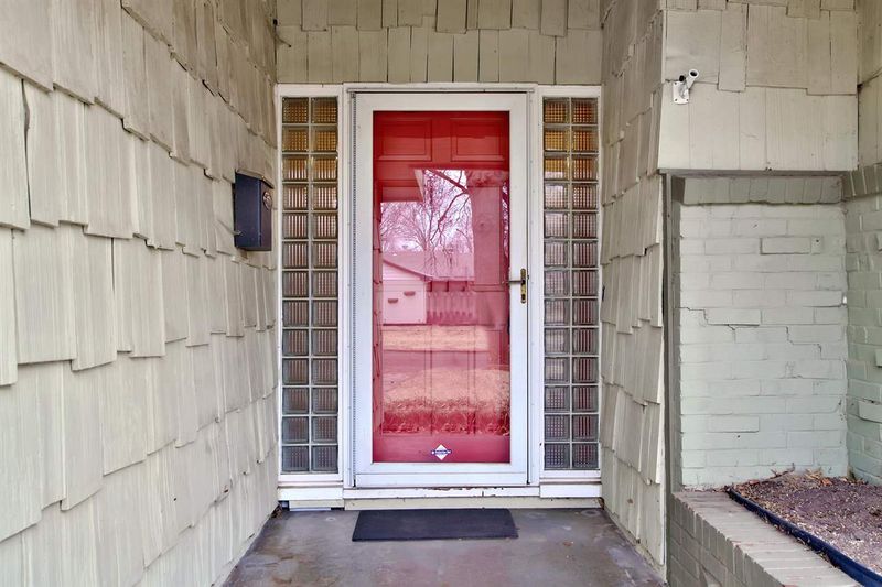 6232 E Beachy Ave, Wichita, KS 67208