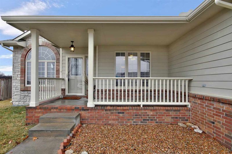 625 W Cedar, Benton, KS 67017