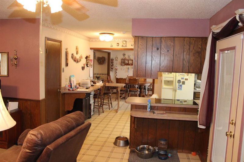 1319 E Carolyn, Derby, KS 67037