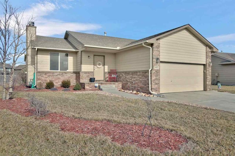 1012 E Winding Lane St, Derby, KS 67037