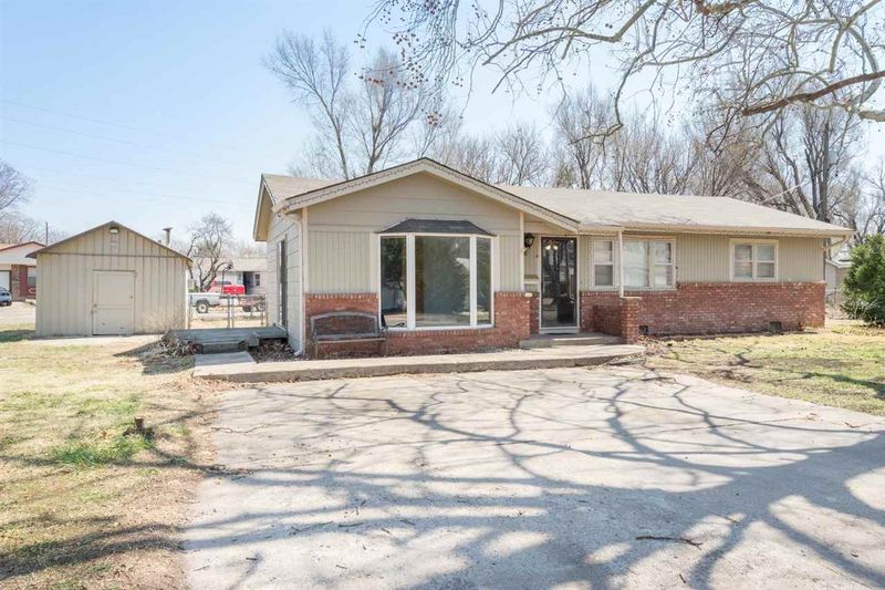 446 N Elm, Valley Center, KS 67147