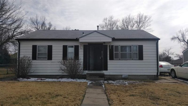 2715 E 24th N, Wichita, KS 67219
