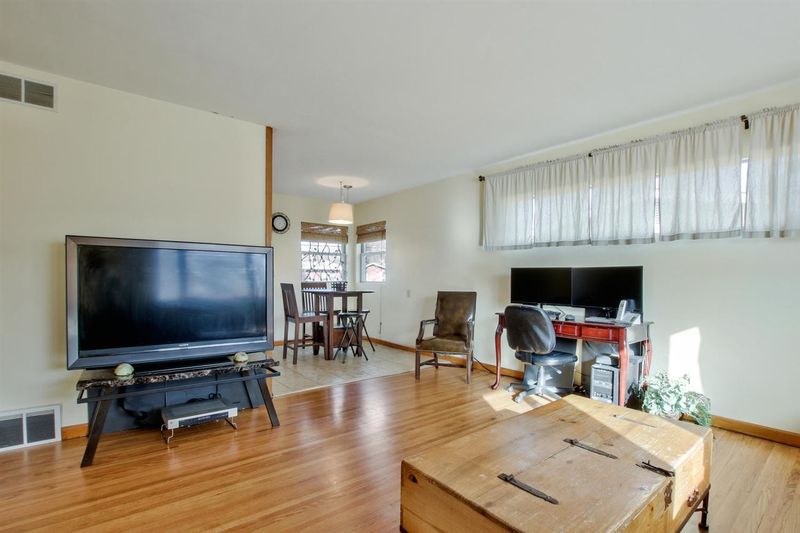 2155 S Bennett St, Wichita, KS 67213