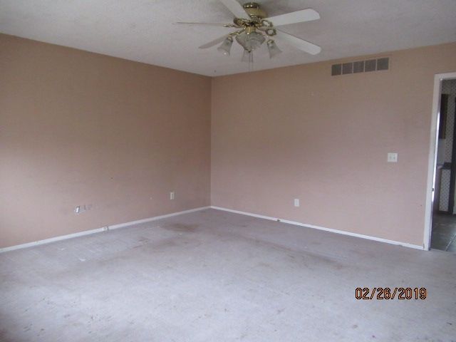 1931 E Ravena, Park City, KS 67219