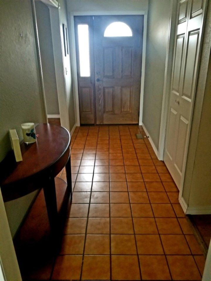 1715 S Heather Lake Ct, Andover, KS 67002