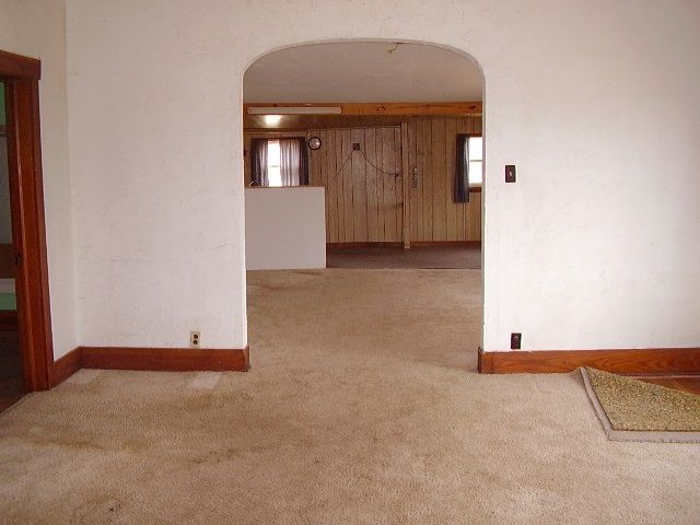 3124 NW 12th, Newton, KS 67114