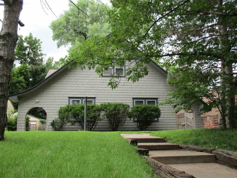 4117-4119 E Lewis St, Wichita, KS 67218
