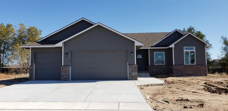 218 Chisholm Trl, Clearwater, KS 67026