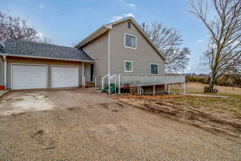 3738 SW Hunter Rd, Towanda, KS 67144