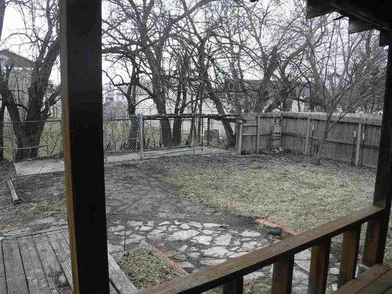 1319 S Linden St, Wichita, KS 67207