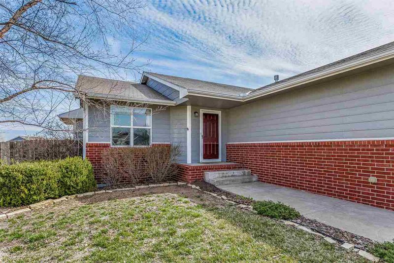 1718 Buckeye Ct, Andover, KS 67002
