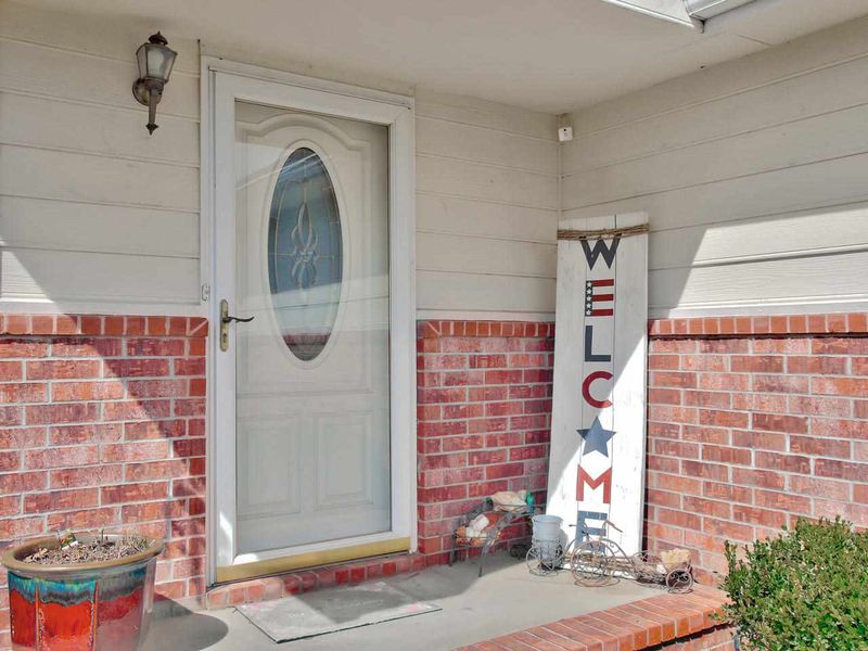 857 Plantation St, Maize, KS 67101