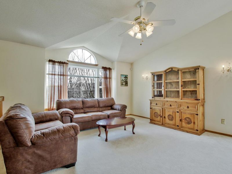 857 Plantation St, Maize, KS 67101