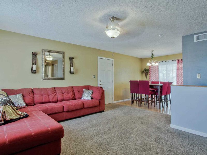 1728 E Broadbeck Dr, Park City, KS 67219