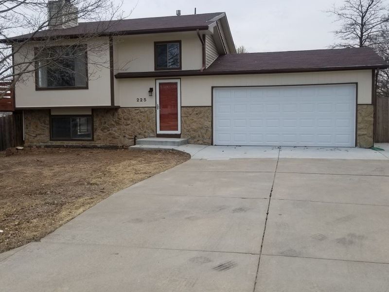 225 E Rosewood, Derby, KS 67037