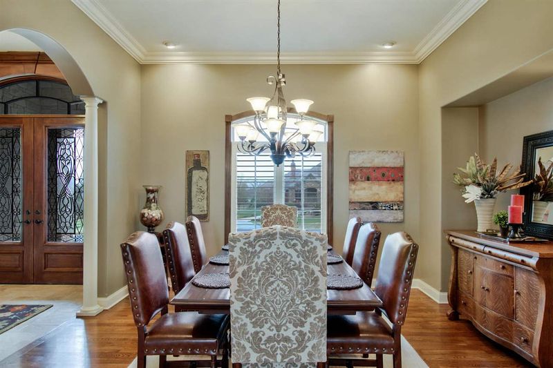 1117 E Bluestem Ct, Andover, KS 67002