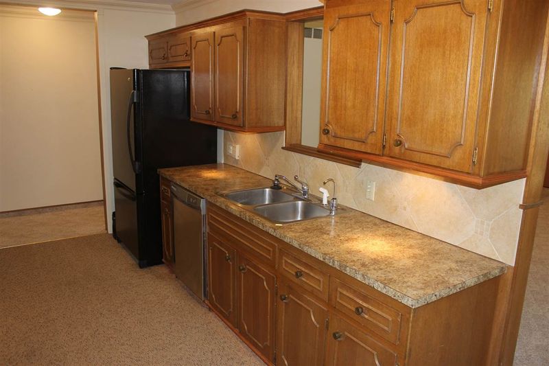 800 S James, Maize, KS 67101