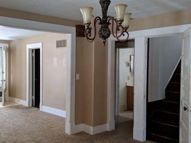 609 N High, Newton, KS 67114