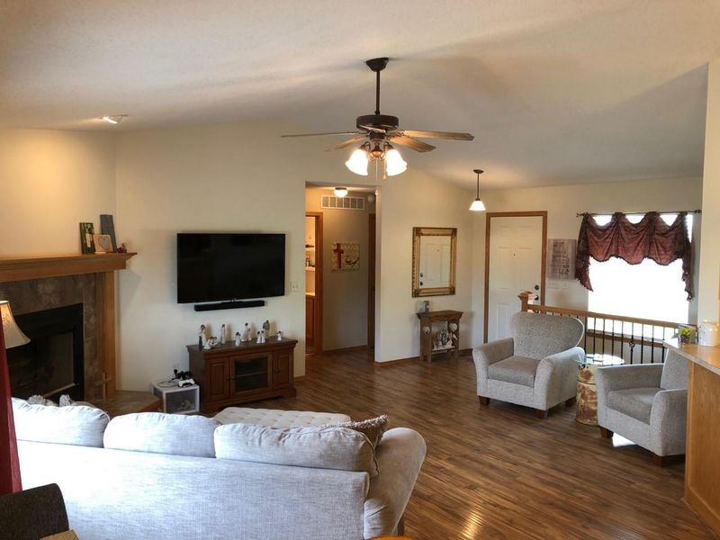 1929 N Mcrae Dr, Goddard, KS 67052