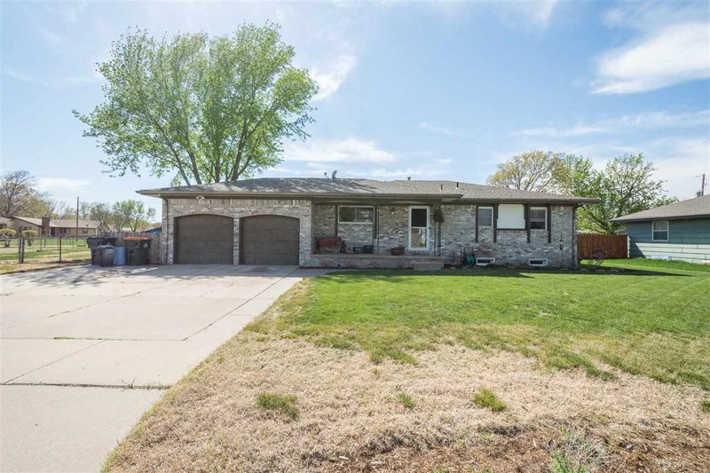 3961 N Porter, Wichita, KS 67204