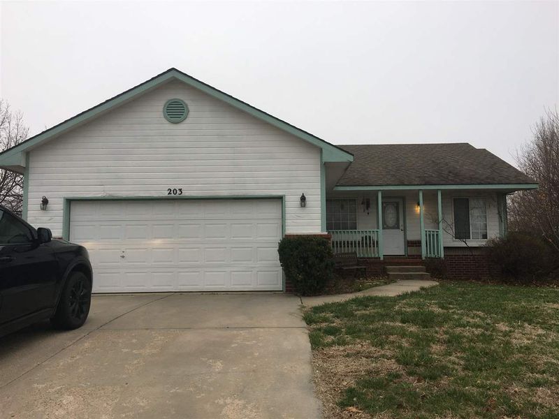 203 W Tall Tree Rd, Derby, KS 67037