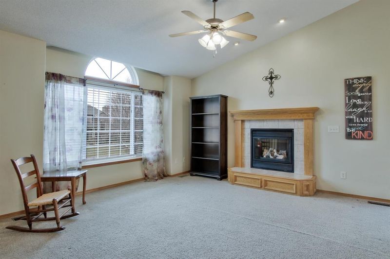 520 W 2nd St, Andover, KS 67002