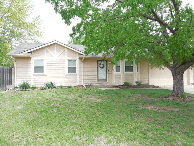 406 Pecan Ln, Derby, KS 67037