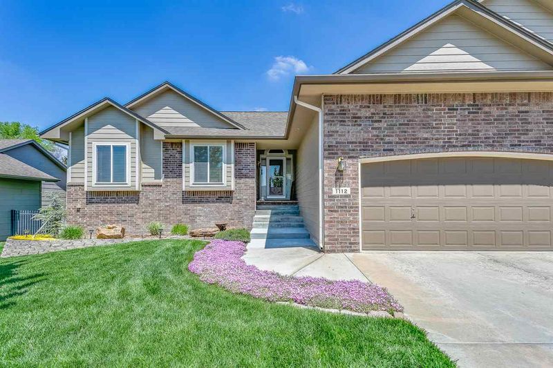 1112 E Rushwood Dr, Derby, KS 67037