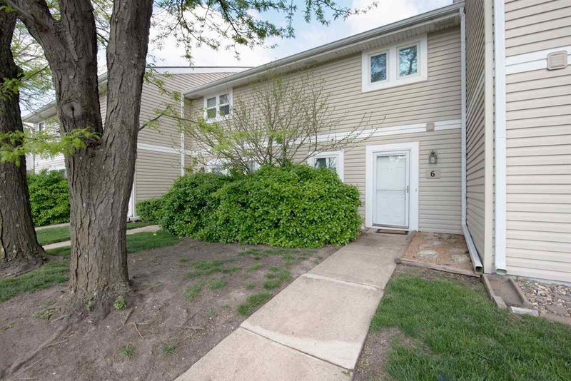 6 Lansdown St, Wichita, KS 67220