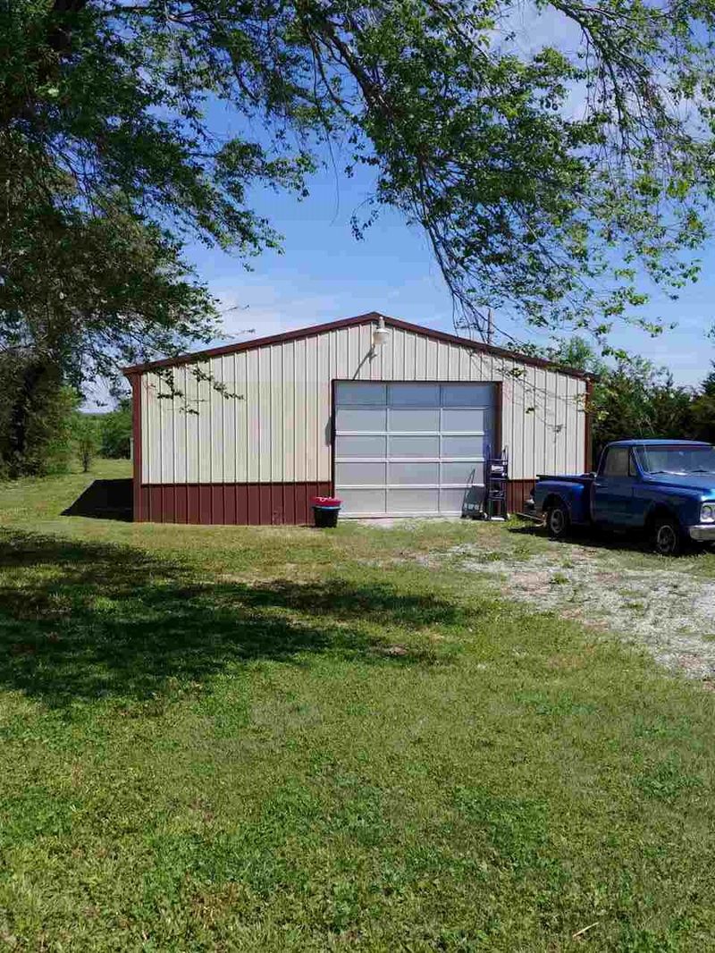 1680 E 100th St S, Geuda Springs, KS 67051