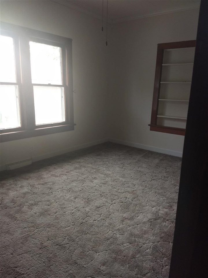 219 E 5th, Halstead, KS 67056