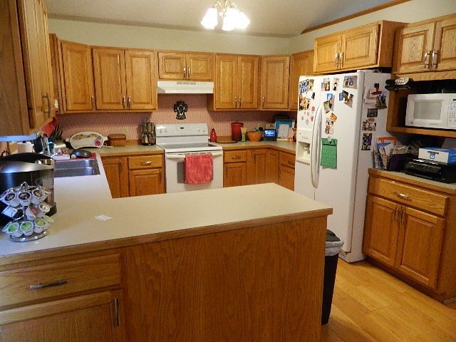 2110 Susan Ct, Winfield, KS 67156