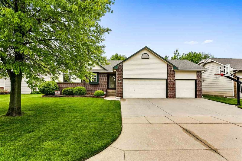 2317 N Callahan, Wichita, KS 67205