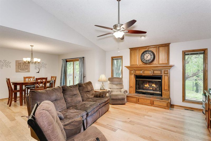 4018 N Bayberry St, Wichita, KS 67226