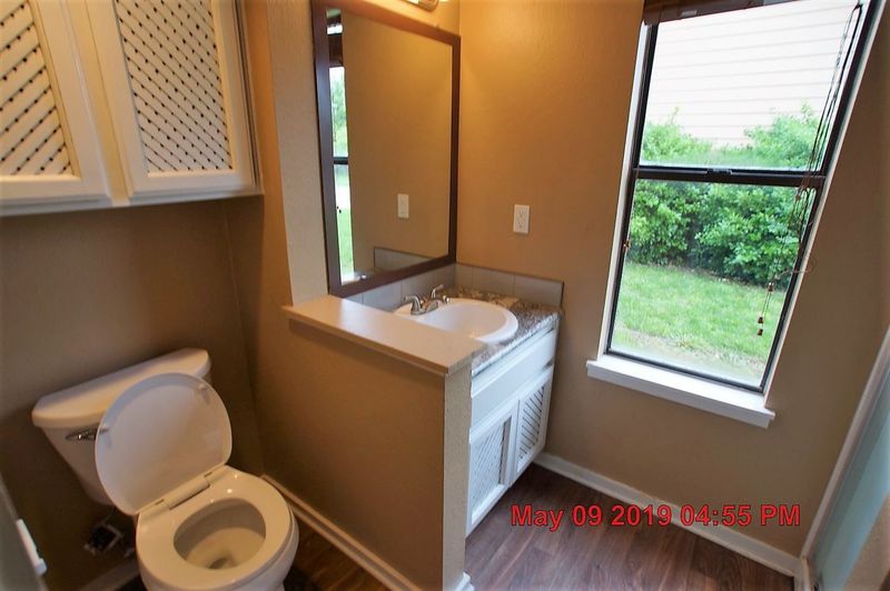 8335 E Mount Vernon St, Wichita, KS 67207
