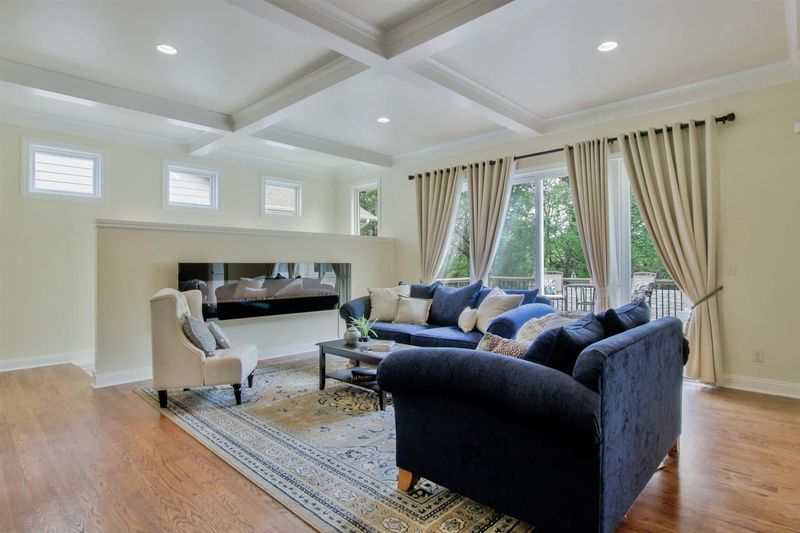 426 N Frontgate, Wichita, KS 67206