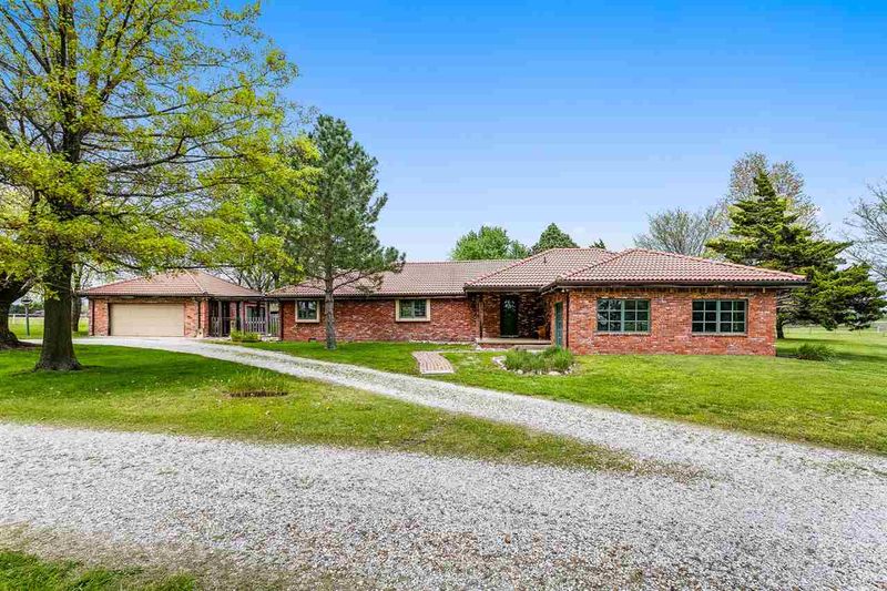 5707 S Greenwich Rd, Derby, KS 67037