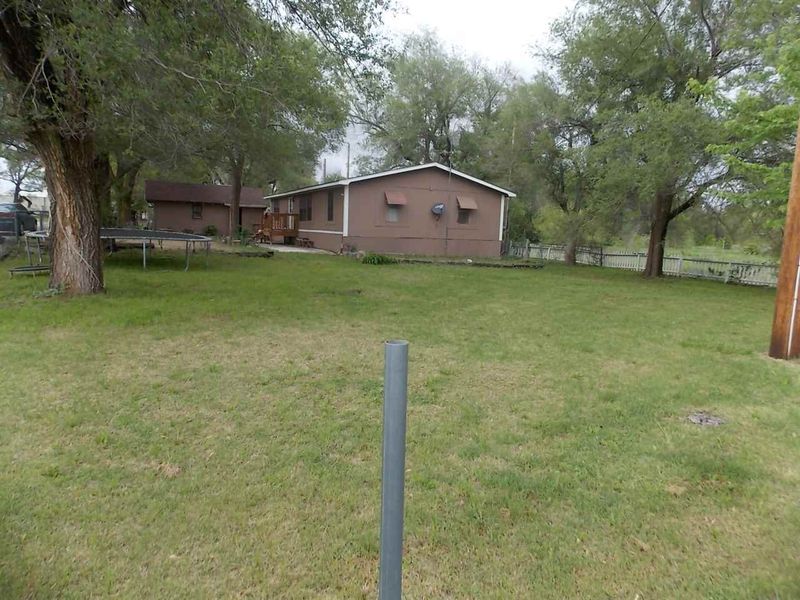 2850 E Ford St, Valley Center, KS 67147