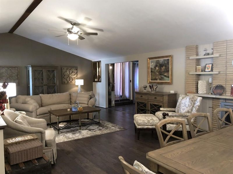 504 High Dr, Wellington, KS 67152