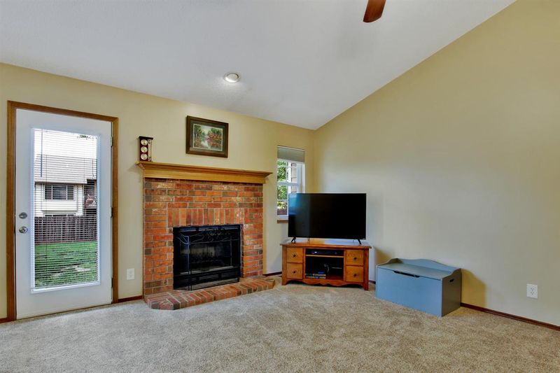 2534 E Charleston St, Park City, KS 67219